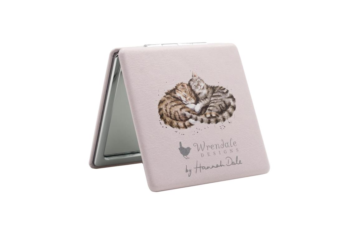 Wrendale Taschenspiegel zum klappen in Geschenkschachtel, Motiv Katzenpaar schmust, rosa,7x7cm