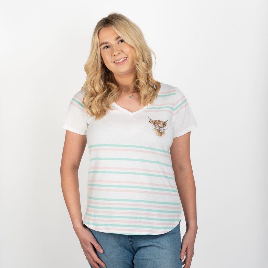 Wrendale T-Shirt, weiß mit Streifen in mint und rosa, Motiv Kälbchen mit Schmetterling, Medium