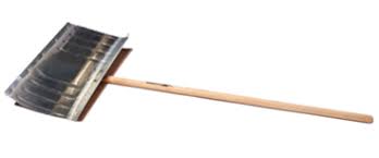 Krumpholz, ALU-Schneeschieber mit Stahlleiste und Stiehl